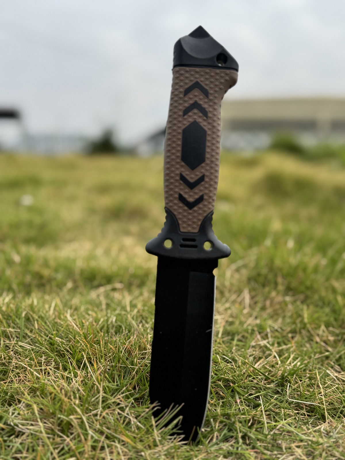 bushveldt fixed blade with sheath: khaki