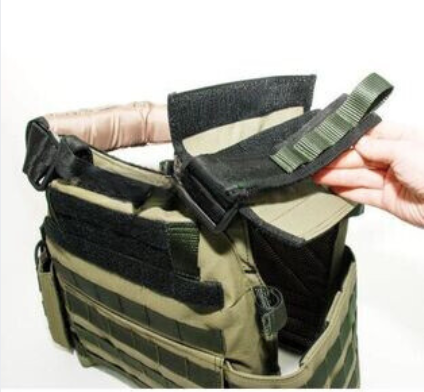 bushveldt plate carrier: olive